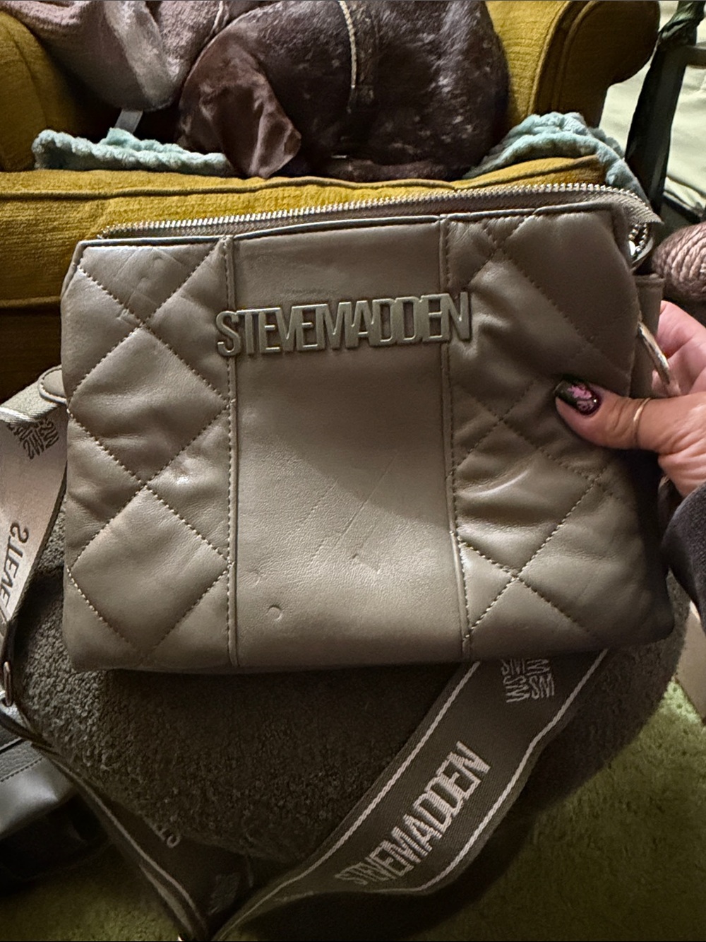 Steve Madden Quilted Crossbody Bag in Olive green